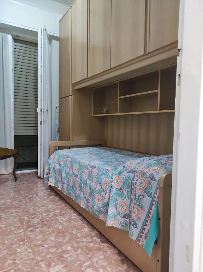 Viareggio - Appartamento Vicino Al Mare E Servizi Lägenhet